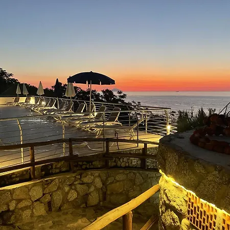 Lejlighed Welcoming House In With Shared Pool Vibo Valentia