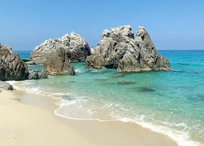 דירה Welcoming House In With Shared Pool ויבו ולנטיה