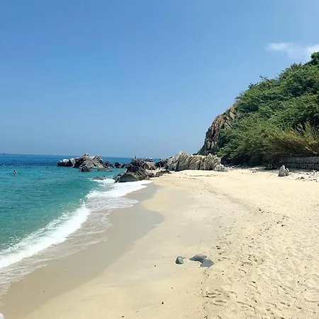 Lägenhet Welcoming House In With Shared Pool