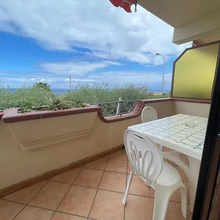 Welcoming House In With Shared Pool Apartament *
