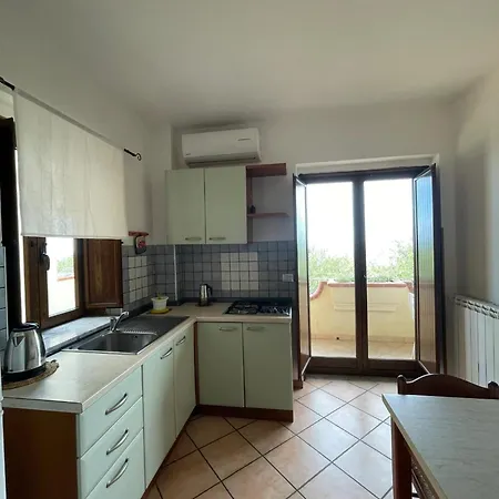 Welcoming House In With Shared Pool Vibo Valentia