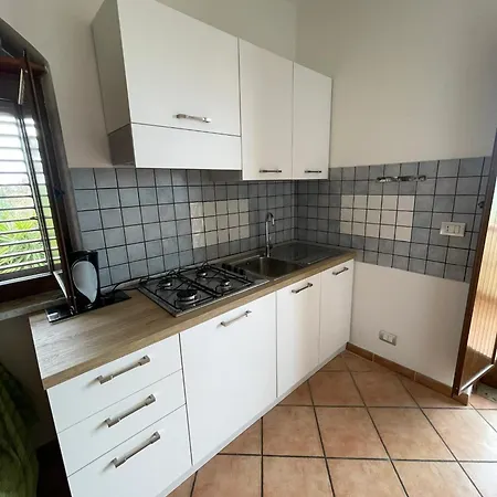 Welcoming House In With Shared Pool Daire