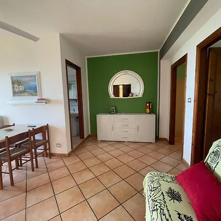 Welcoming House In With Shared Pool *