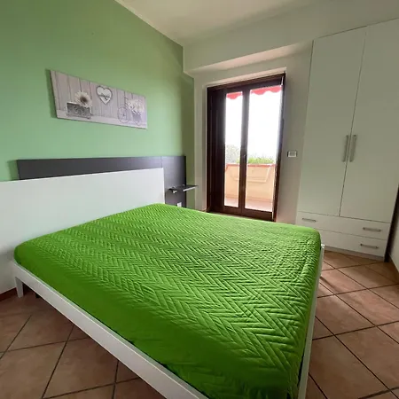 Welcoming House In With Shared Pool