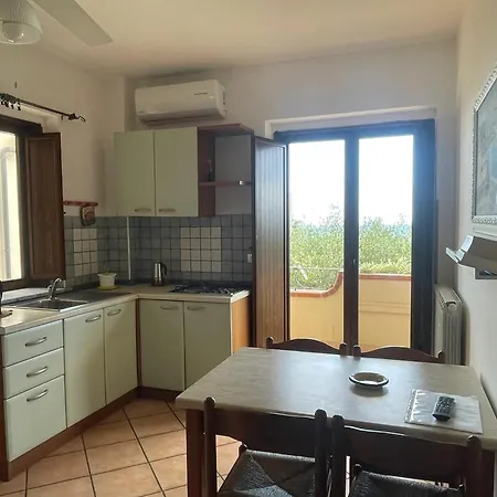 Welcoming House In With Shared Pool *