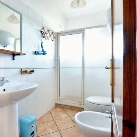 Welcoming House In With Shared Pool Lägenhet *