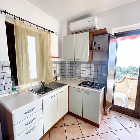 Lägenhet Welcoming House In With Shared Pool Vibo Valentia