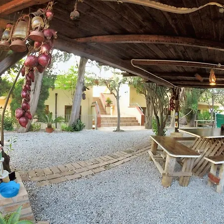 Appartamento Welcoming House In With Shared Pool