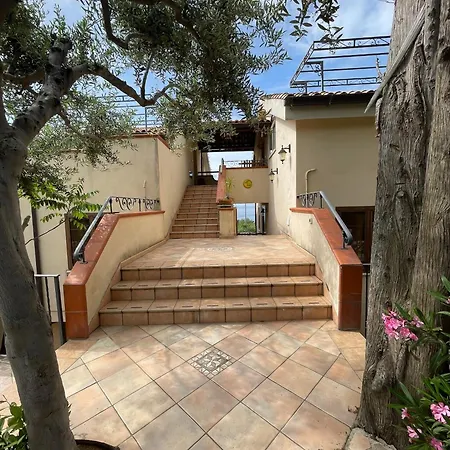 Appartamento Welcoming House In With Shared Pool