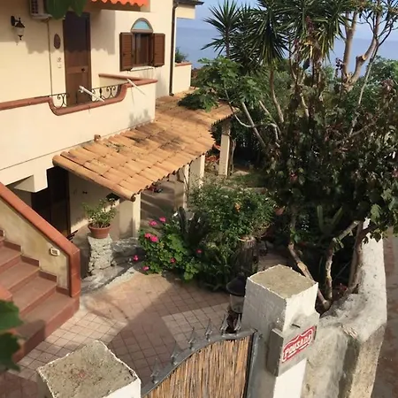 Welcoming House In With Shared Pool Appartamento *
