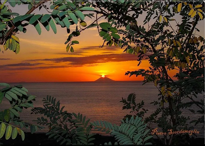 Welcoming House In With Shared Pool *