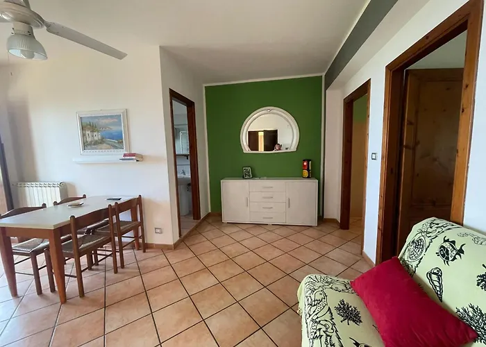 Welcoming House In With Shared Pool *